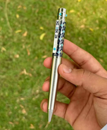 قلم حبر جاف من كارتييه